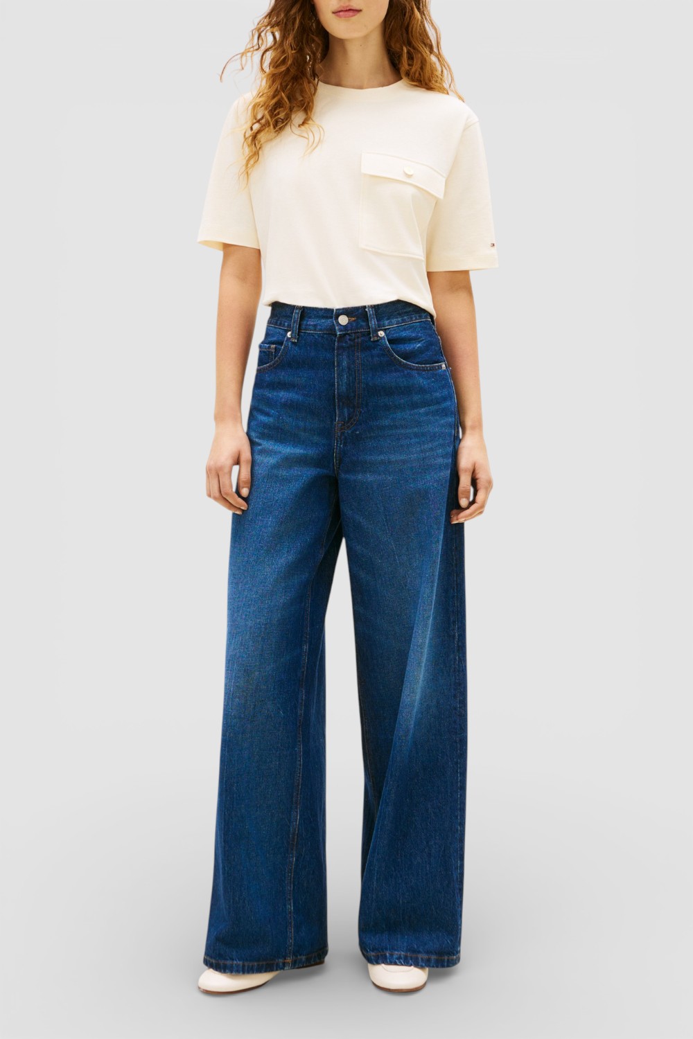 תמונת כל הלוק של טי שירט